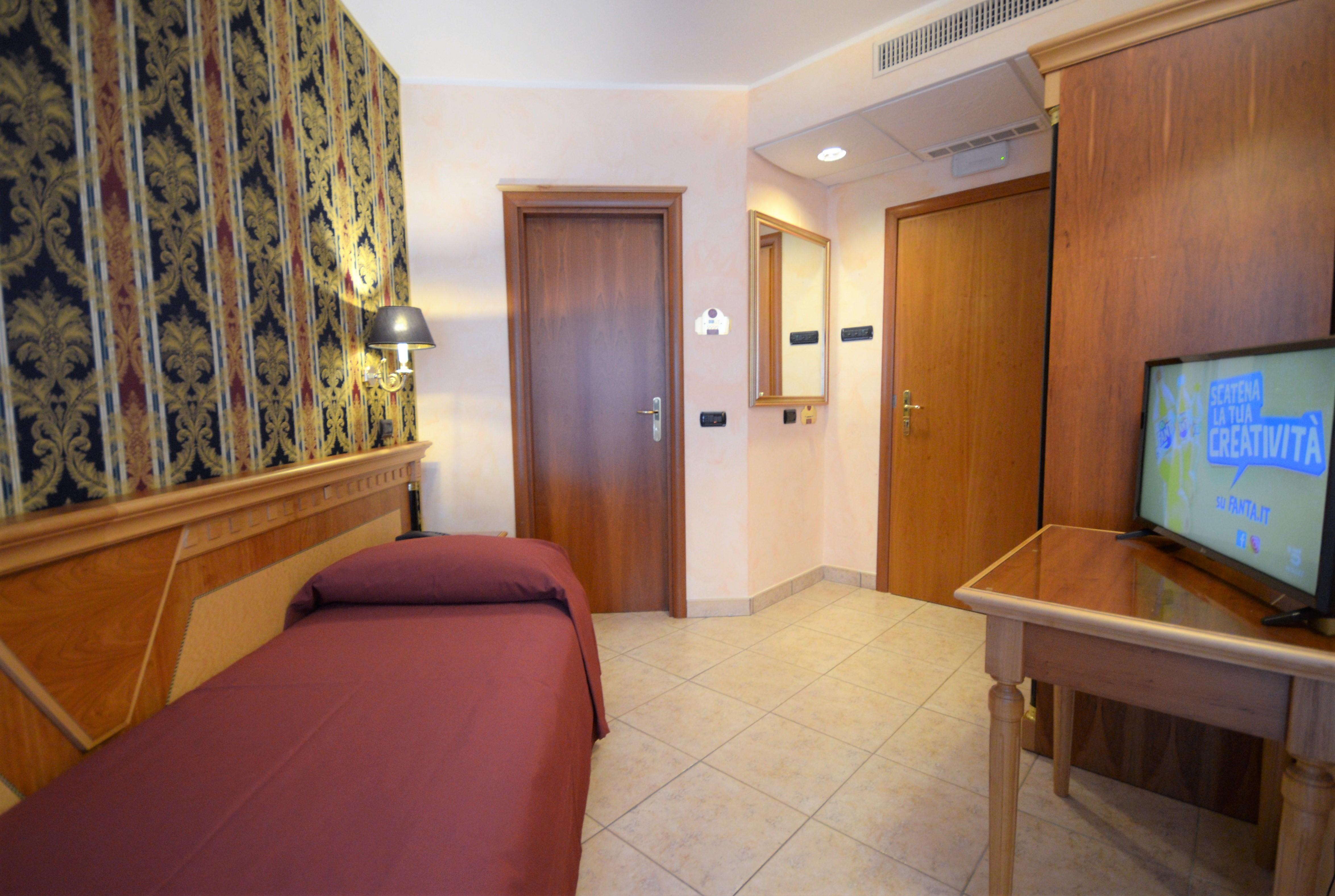San Giovanni Rotondo Palace - Alihotels Exterior photo