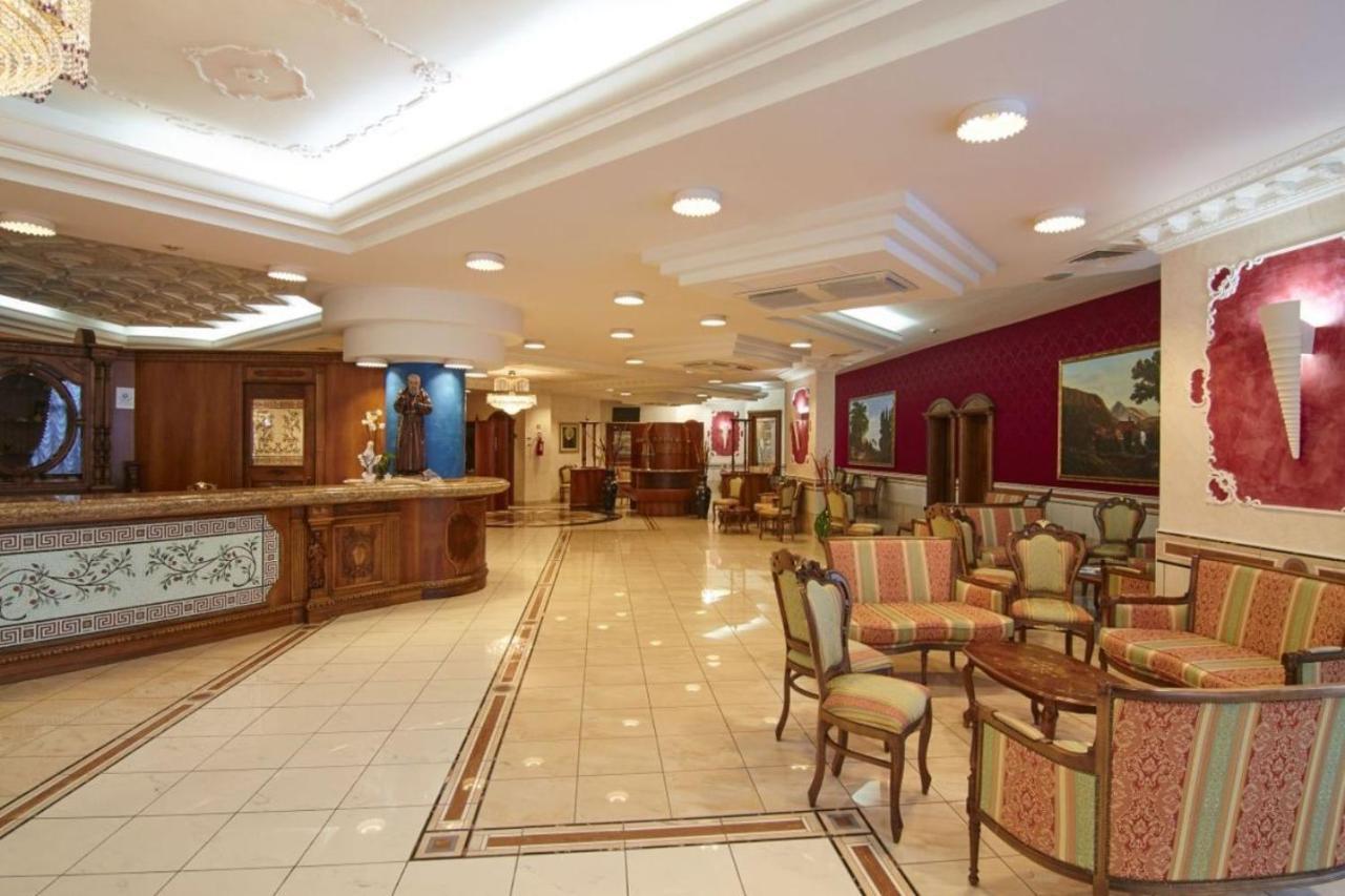 San Giovanni Rotondo Palace - Alihotels Exterior photo