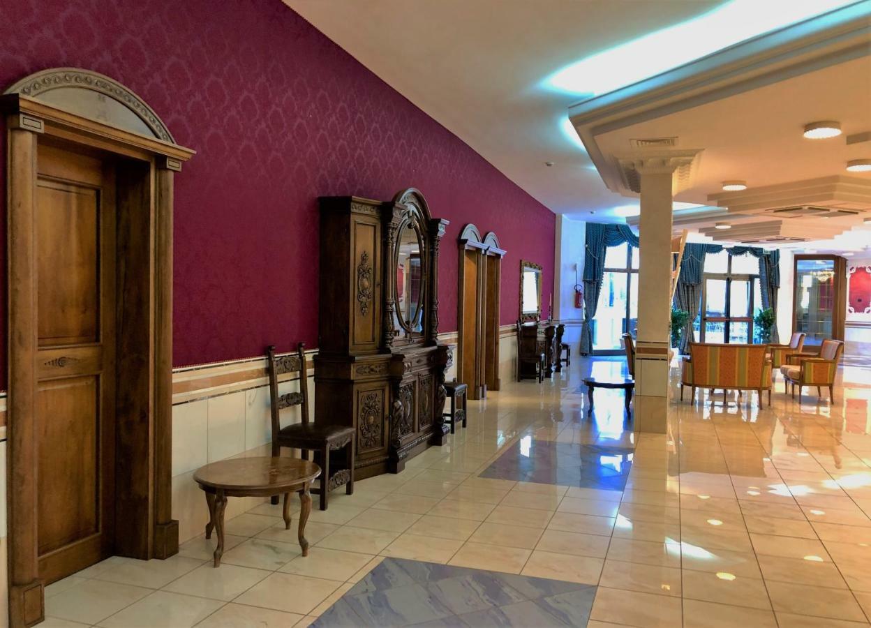 San Giovanni Rotondo Palace - Alihotels Exterior photo